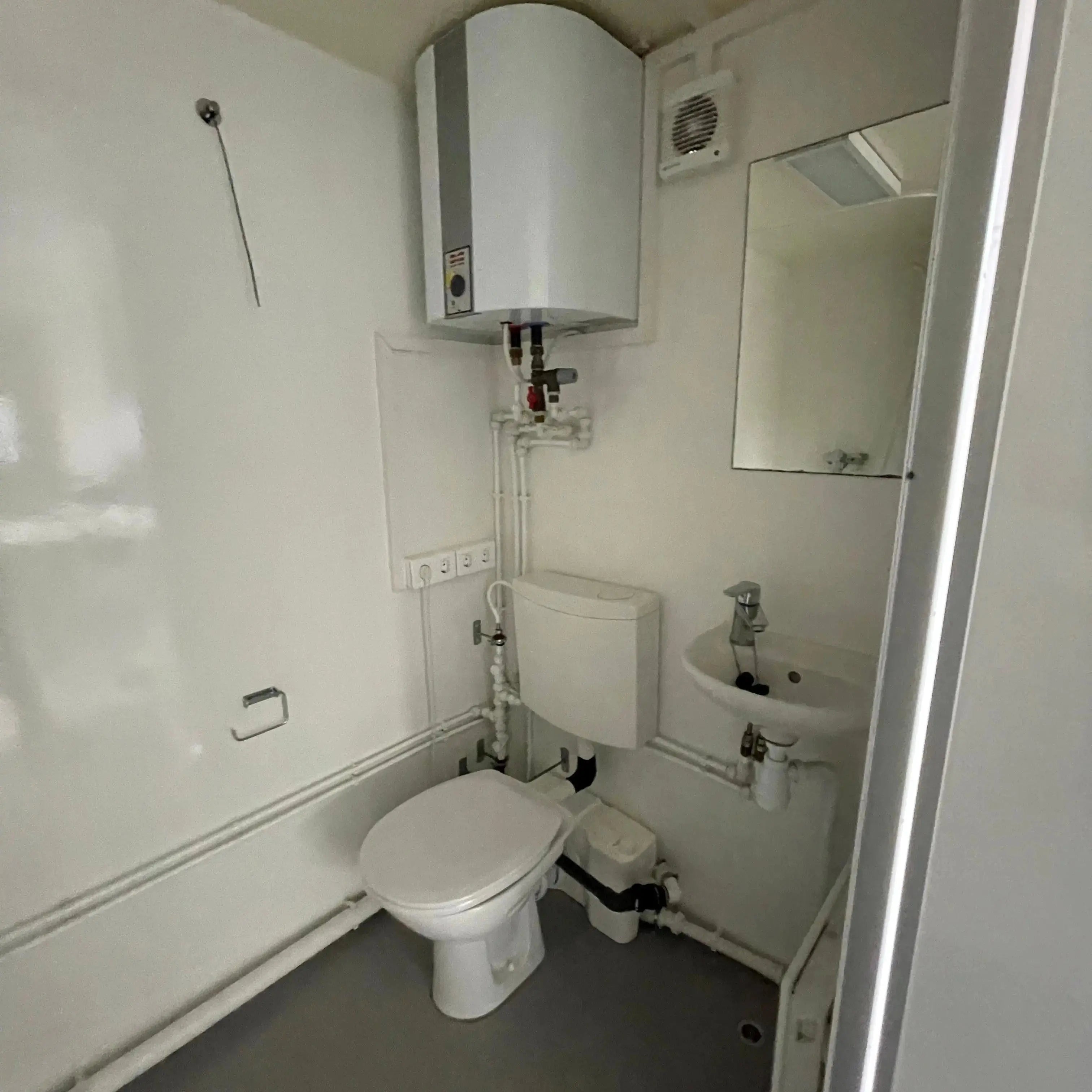 Beboelsesvogn 2 personers - Easywagon Type 570-Køb brugte letvogne og skurvogne hos Letvogne.dk – Stort udvalg og hurtig levering