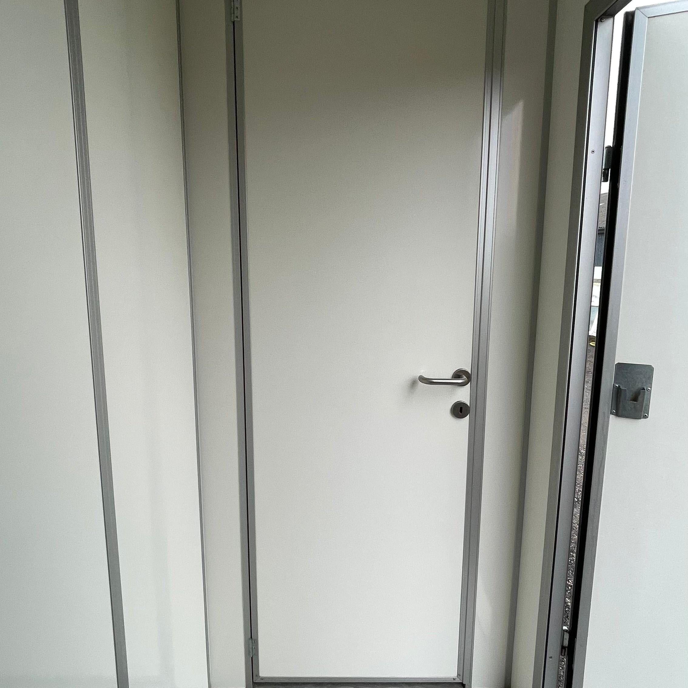 Beboelsesvogn 2 personers - Eurowagon Årgang 2016 Type 33 - 73-Køb brugte letvogne og skurvogne hos Letvogne.dk – Stort udvalg og hurtig levering