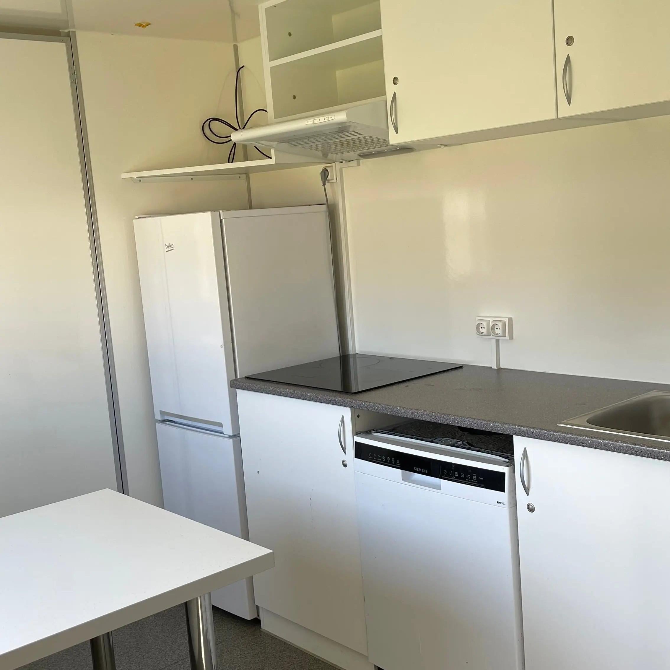 Beboelsesvogn 2 personers - Eurowagon Årgang 2022 Type 33 - 73-Køb brugte letvogne og skurvogne hos Letvogne.dk – Stort udvalg og hurtig levering