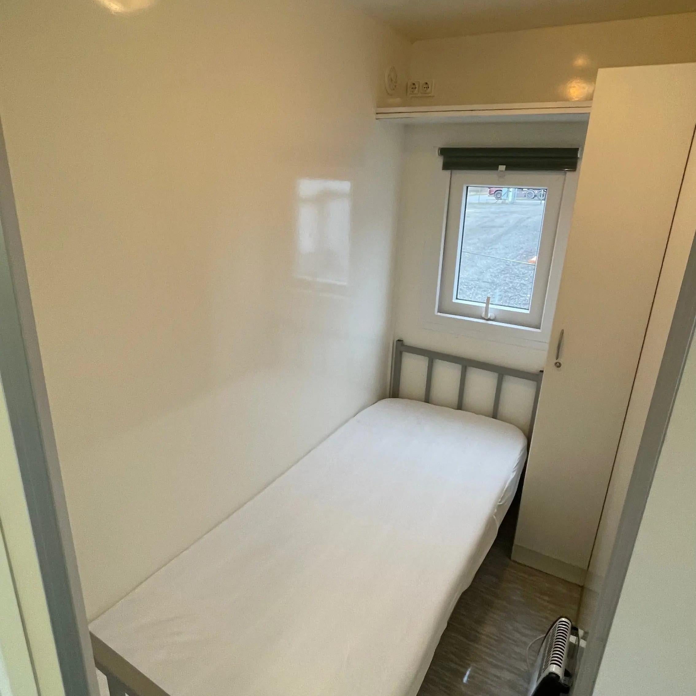 Beboelsesvogn 3 personers - Eurowagon Årgang 2016 Type 3 x 33 - 73-Køb brugte letvogne og skurvogne hos Letvogne.dk – Stort udvalg og hurtig levering