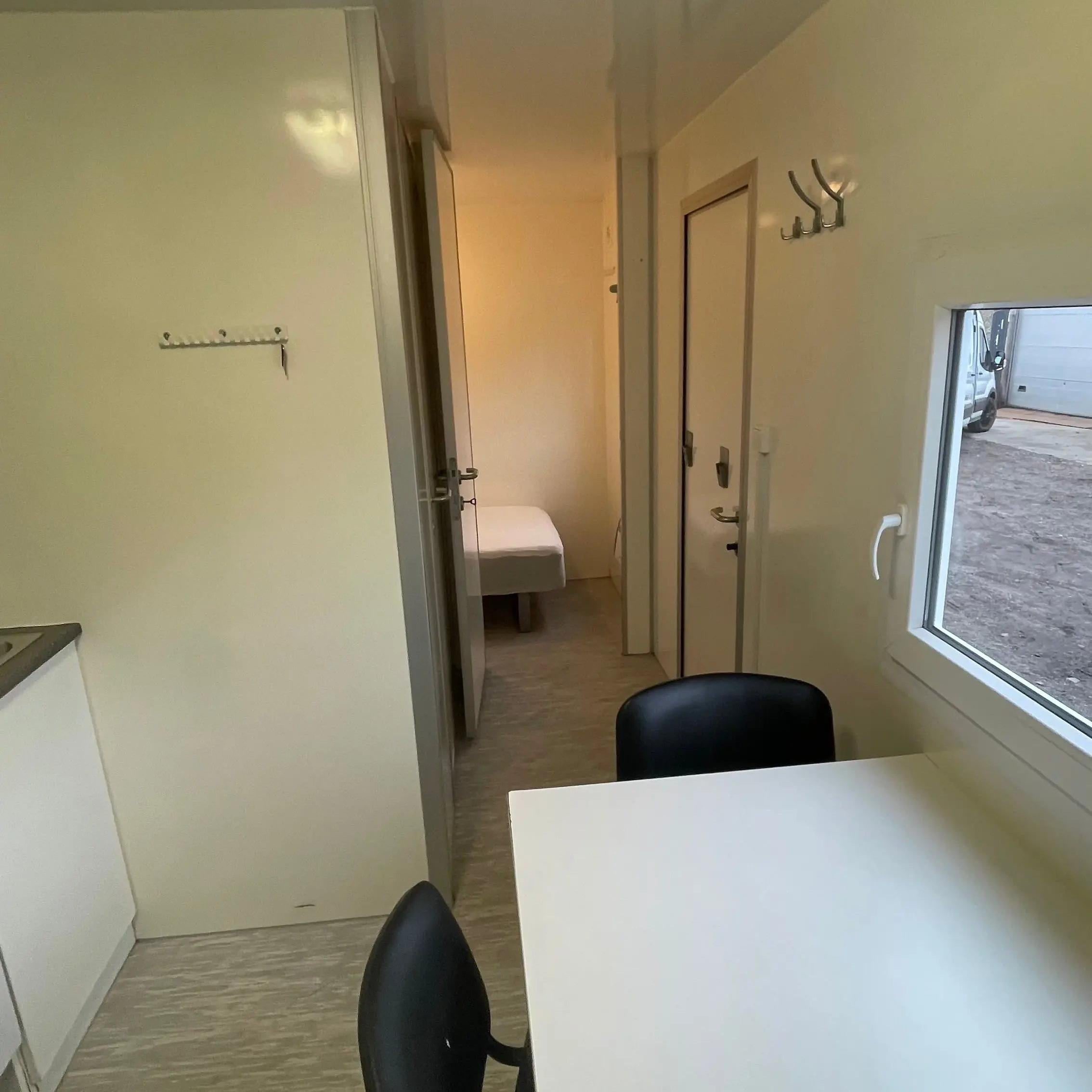 Beboelsesvogn 3 personers - Eurowagon Årgang 2016 Type 3 x 33 - 73-Køb brugte letvogne og skurvogne hos Letvogne.dk – Stort udvalg og hurtig levering