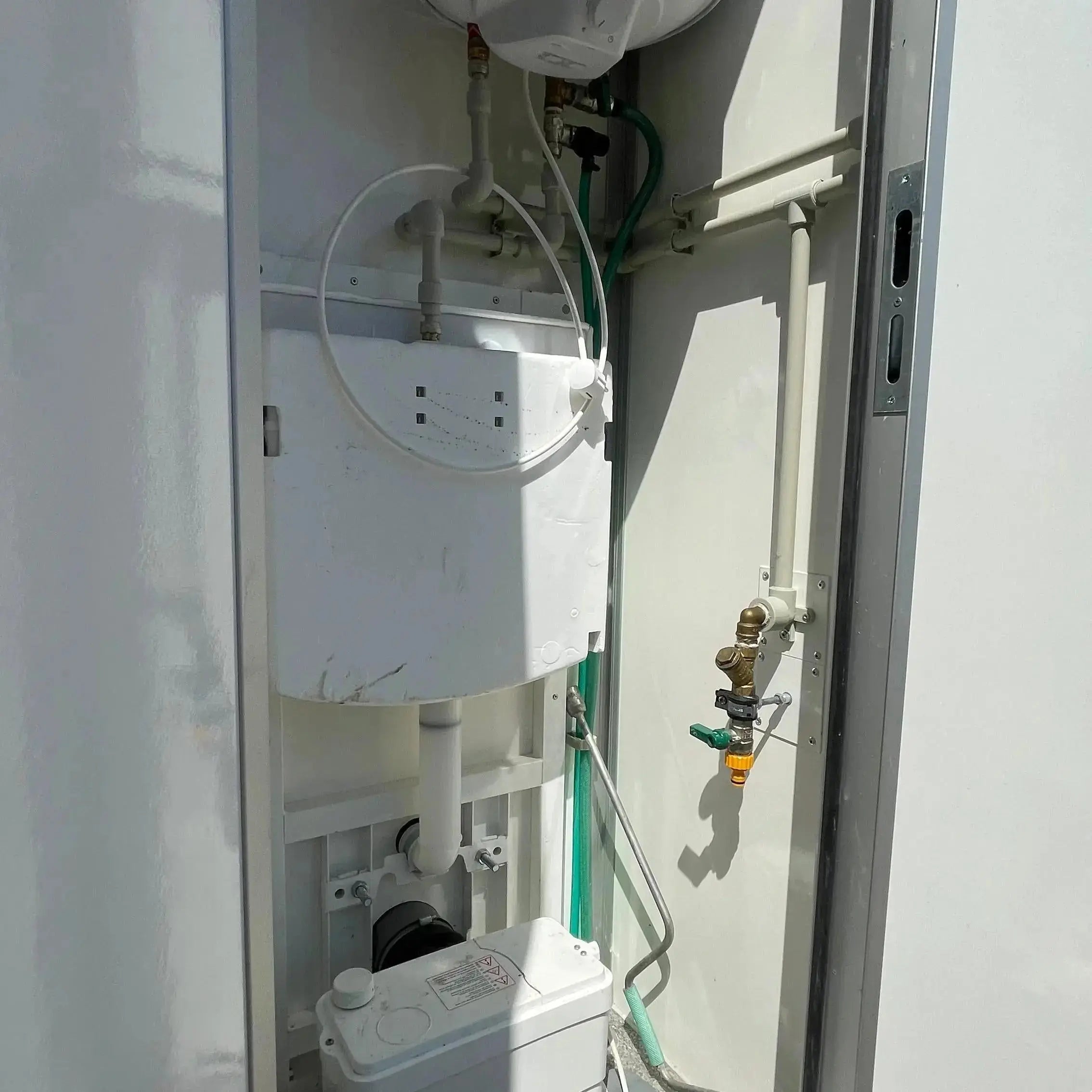 Beboelsesvogn 3 personers - Eurowagon Årgang 2022 Type 3 x 33 - 73-Køb brugte letvogne og skurvogne hos Letvogne.dk – Stort udvalg og hurtig levering