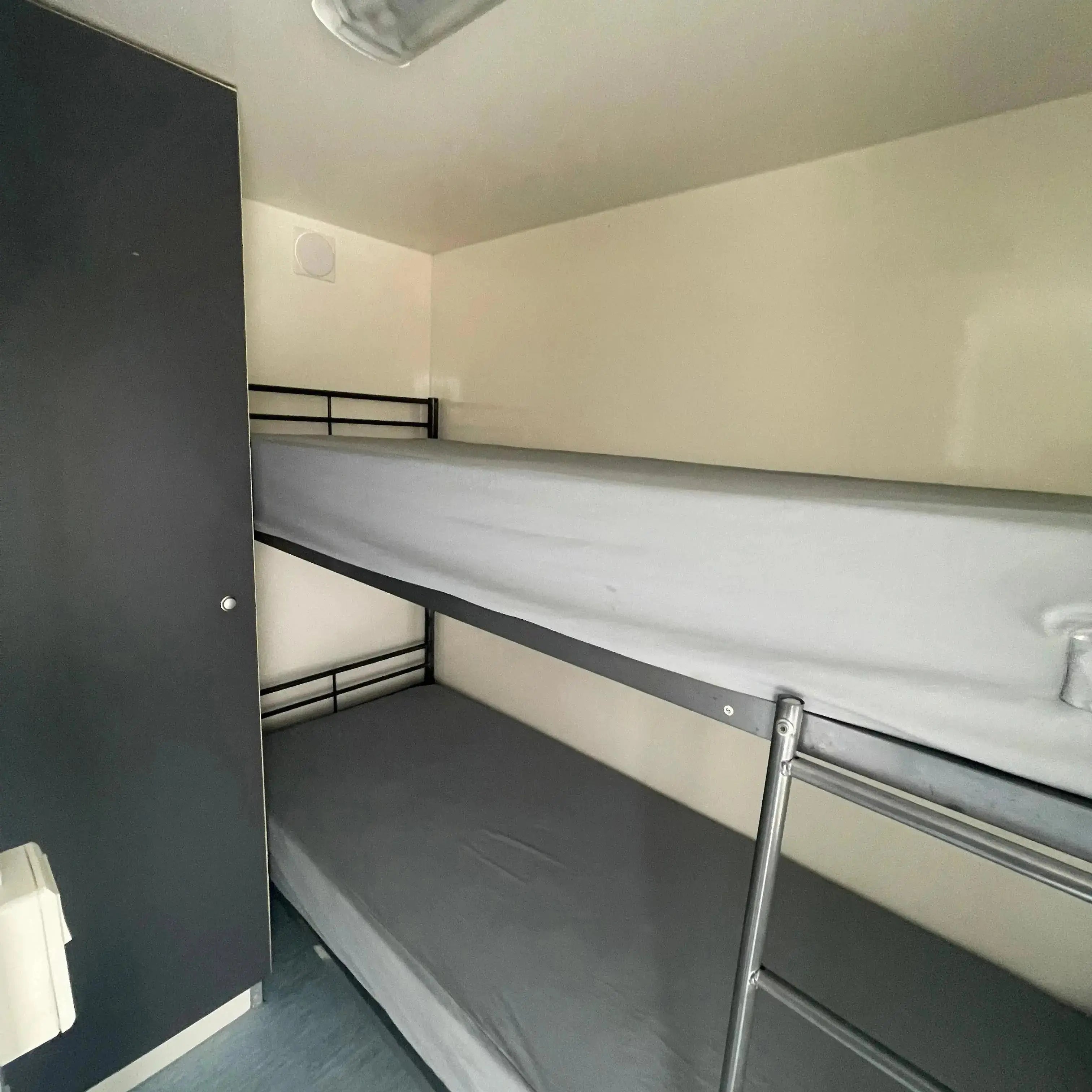 Beboelsesvogn 4 personers - Scanvogn Type 730-Køb brugte letvogne og skurvogne hos Letvogne.dk – Stort udvalg og hurtig levering