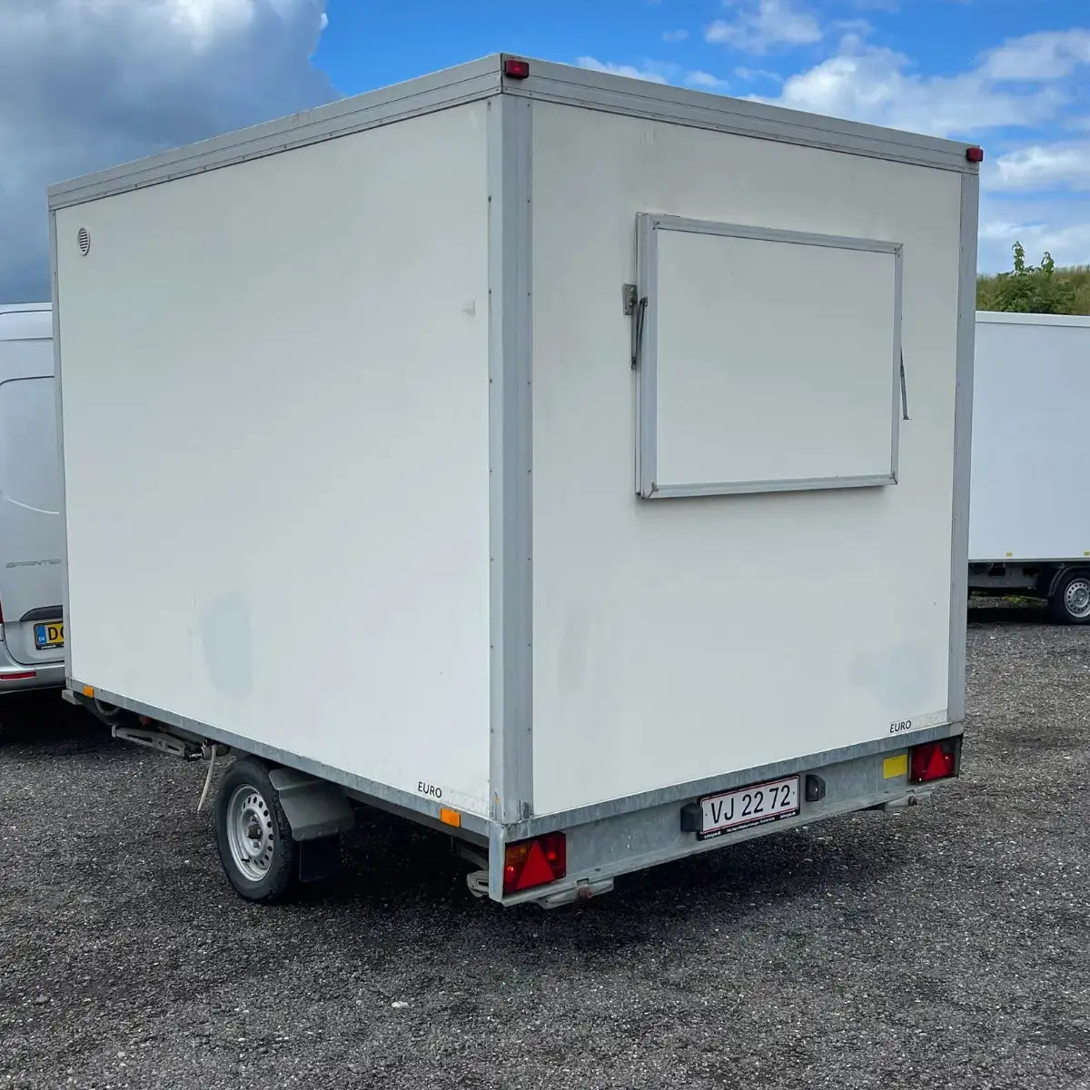 Kontorvogn 4 personers - Eurowagon Type 320-Køb brugte letvogne og skurvogne hos Letvogne.dk – Stort udvalg og hurtig levering