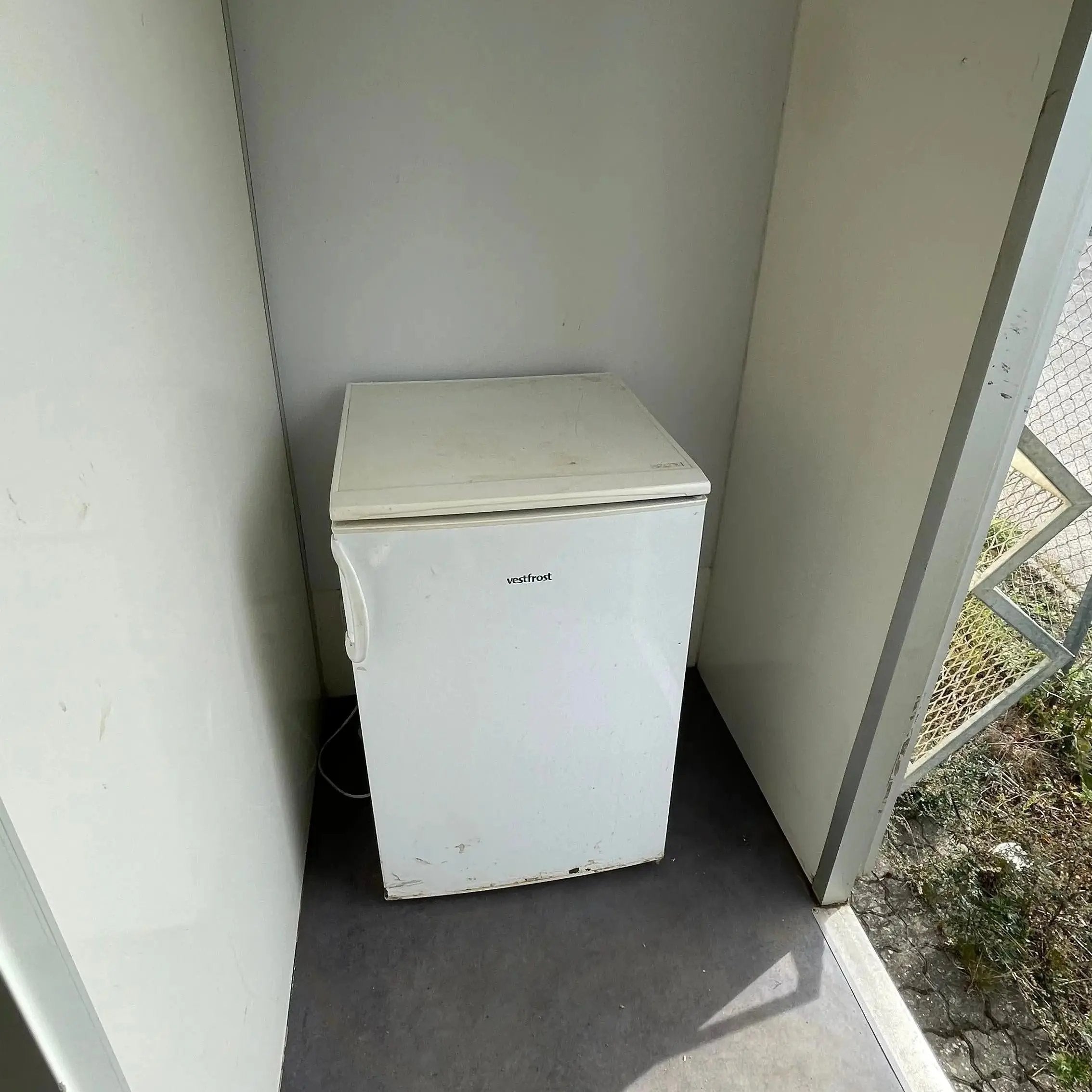 Kontorvogn 6 personers - Eurowagon-Køb brugte letvogne og skurvogne hos Letvogne.dk – Stort udvalg og hurtig levering