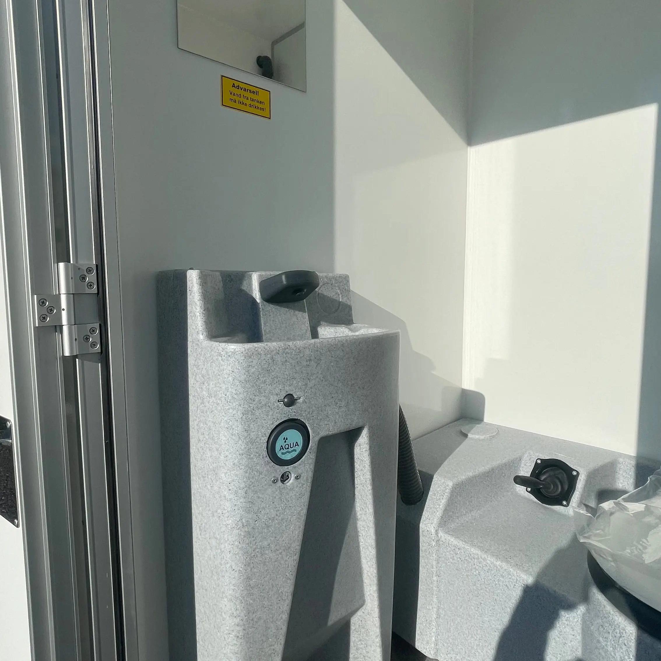 Kontorvogn 6 personers m. Tank - Scanvogn Årgang 2022 Type 420 - Demo Model-Køb brugte letvogne og skurvogne hos Letvogne.dk – Stort udvalg og hurtig levering