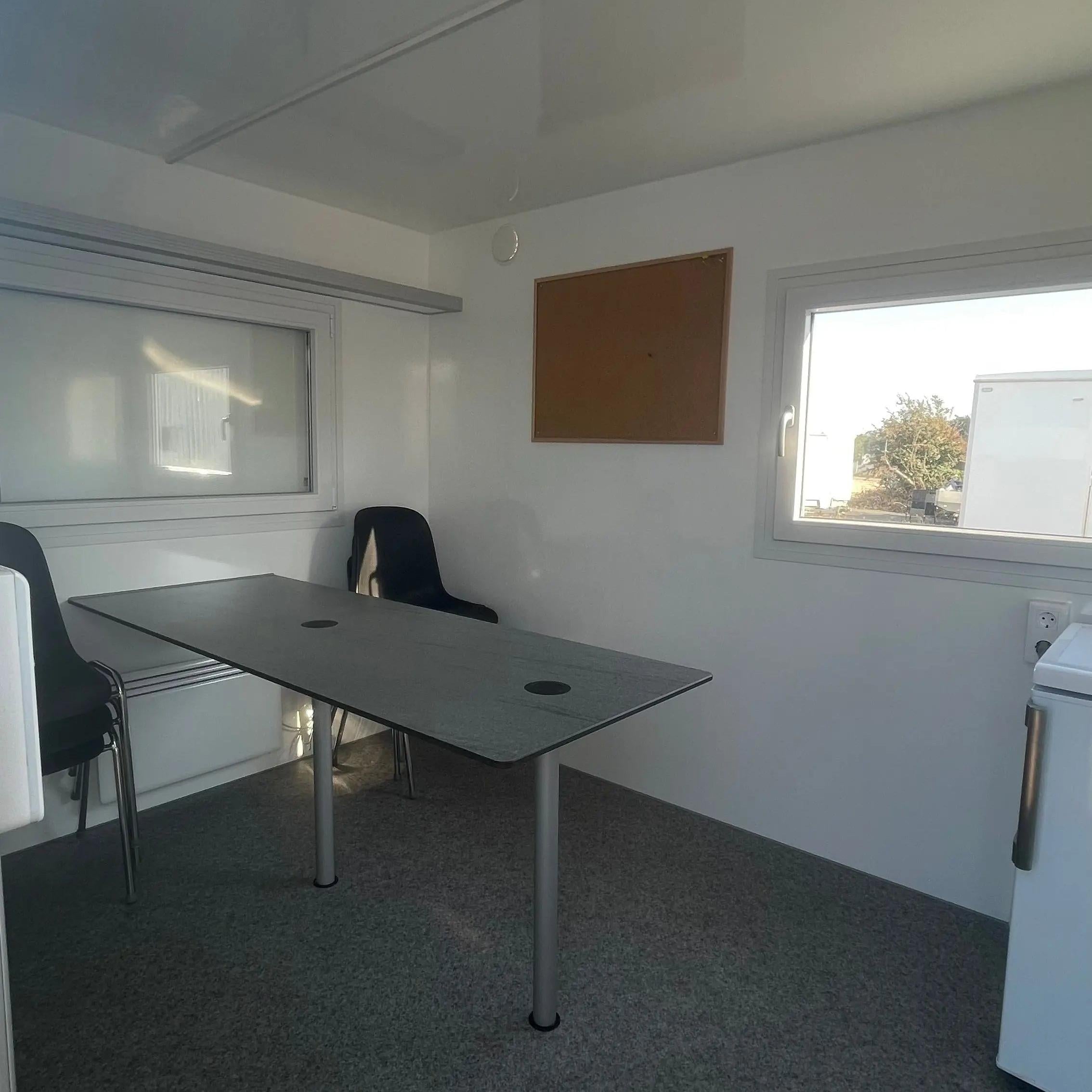 Kontorvogn 6 personers m. Tank - Scanvogn Årgang 2022 Type 420 - Demo Model-Køb brugte letvogne og skurvogne hos Letvogne.dk – Stort udvalg og hurtig levering