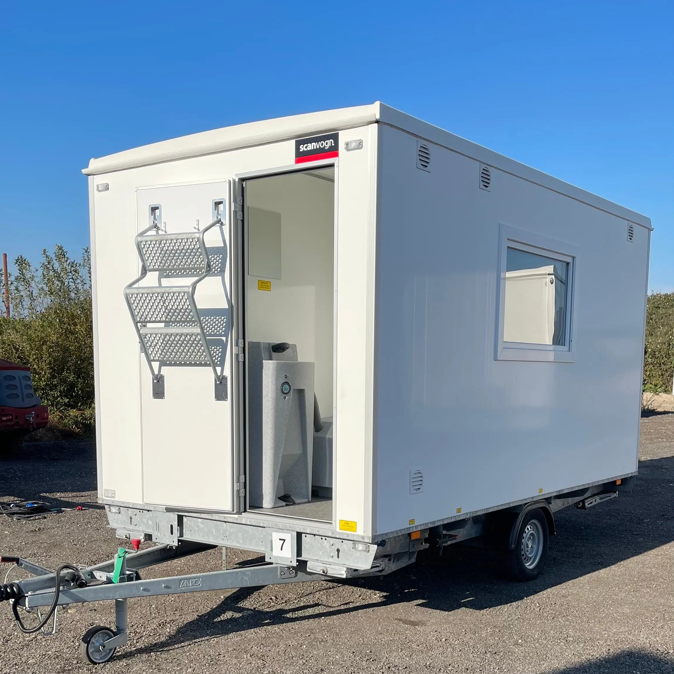 Kontorvogn 6 personers m. Tank - Scanvogn Årgang 2022 Type 420 - Demo Model-Køb brugte letvogne og skurvogne hos Letvogne.dk – Stort udvalg og hurtig levering