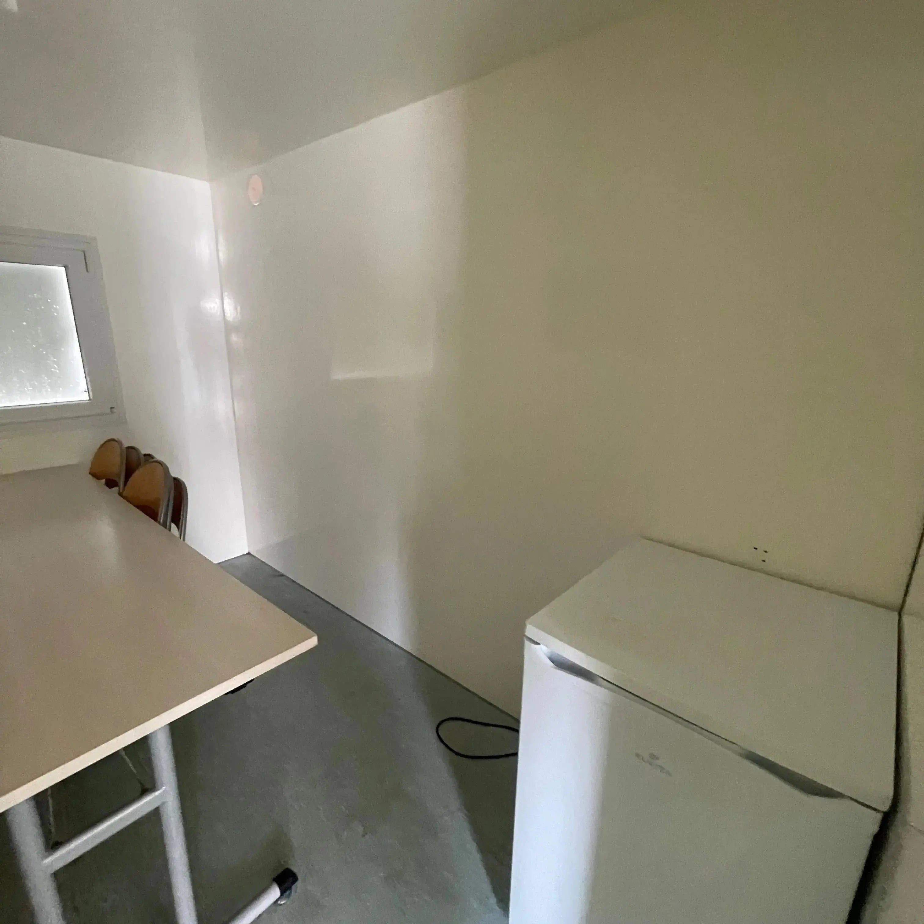 Mandskabsvogn 6 - personers Scanvogn-Køb brugte letvogne og skurvogne hos Letvogne.dk – Stort udvalg og hurtig levering