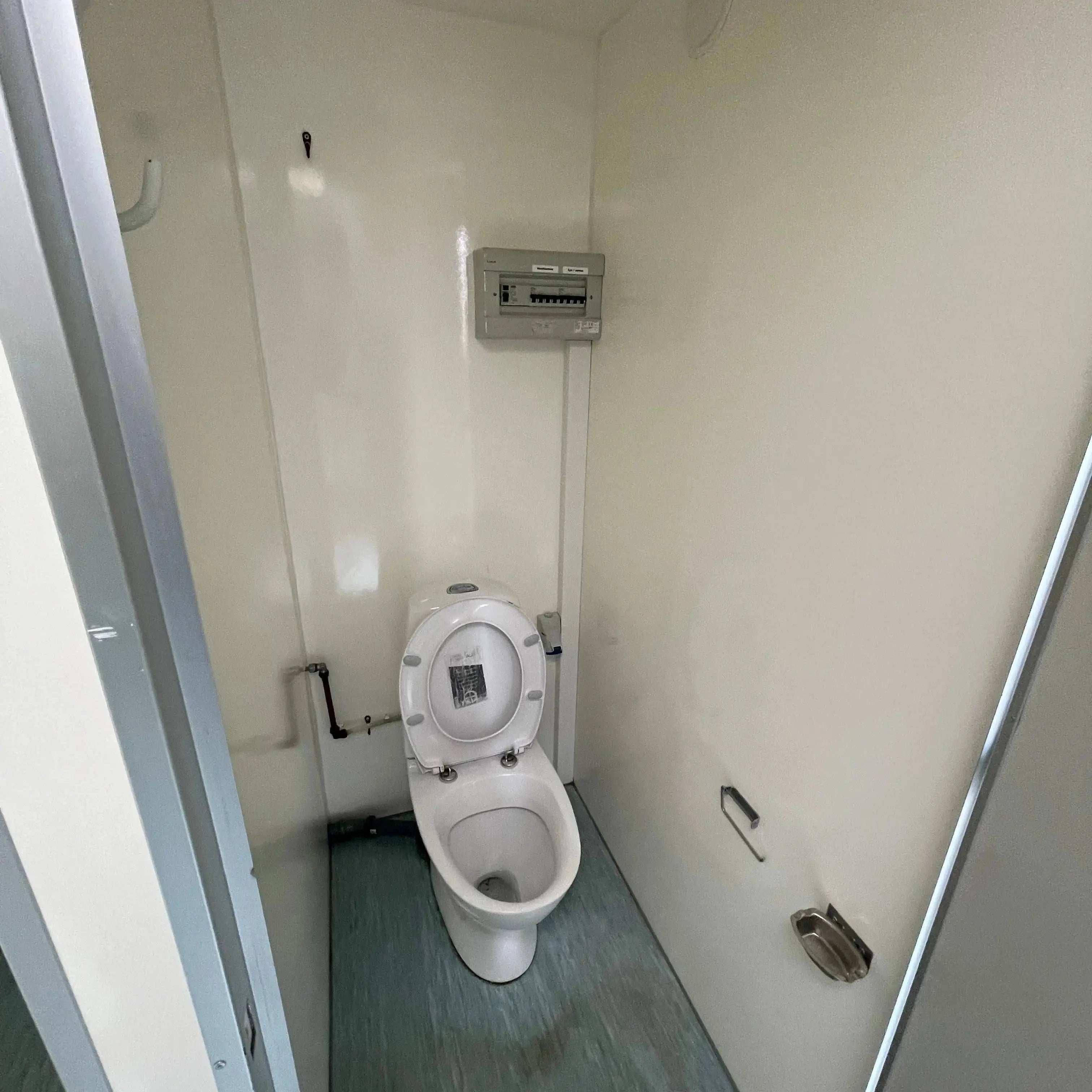 Mandskabsvogn 6 - personers Scanvogn-Køb brugte letvogne og skurvogne hos Letvogne.dk – Stort udvalg og hurtig levering