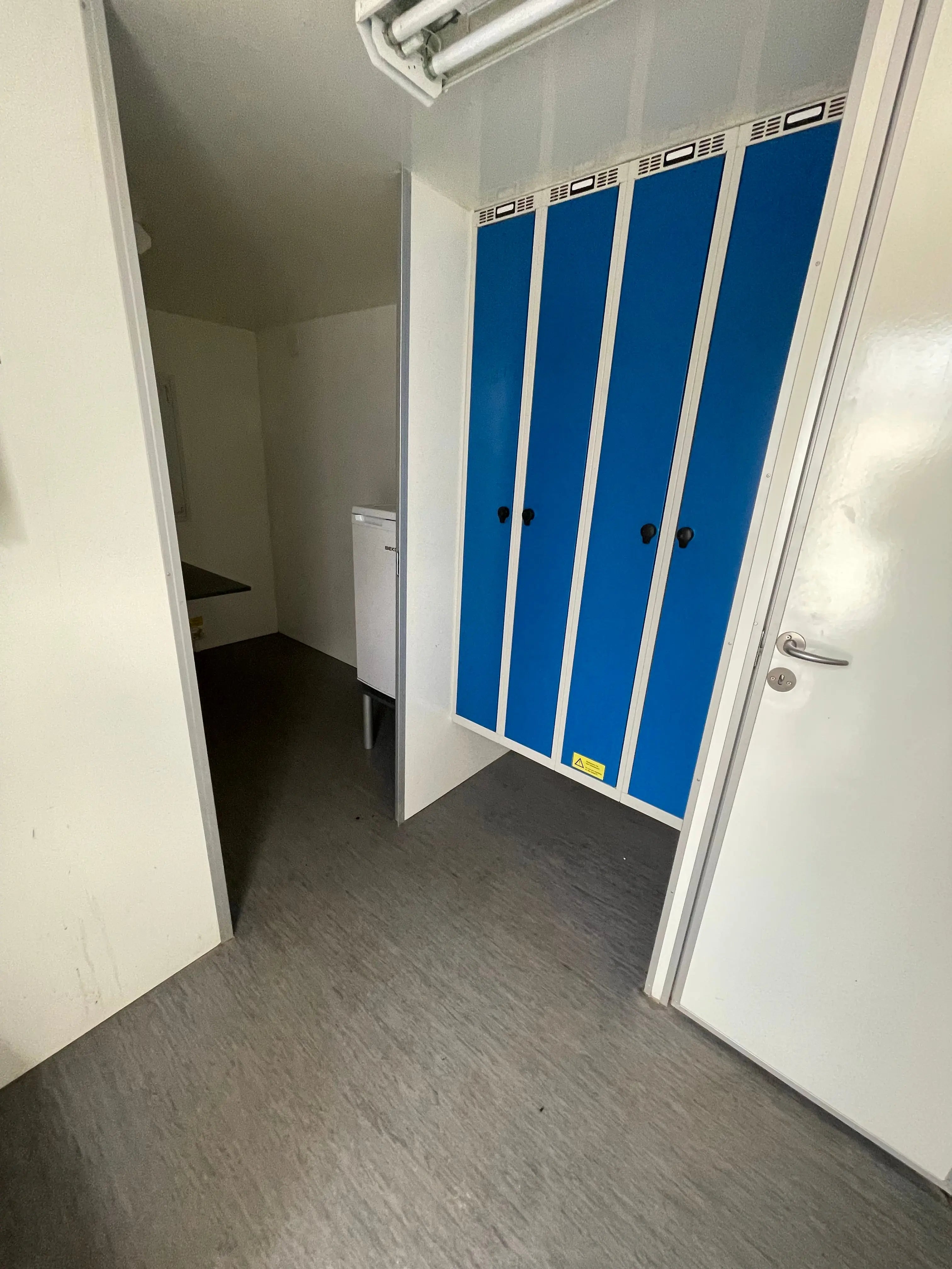 Miljøvogn 4 personers m. Tank - Scanvogn-Køb brugte letvogne og skurvogne hos Letvogne.dk – Stort udvalg og hurtig levering