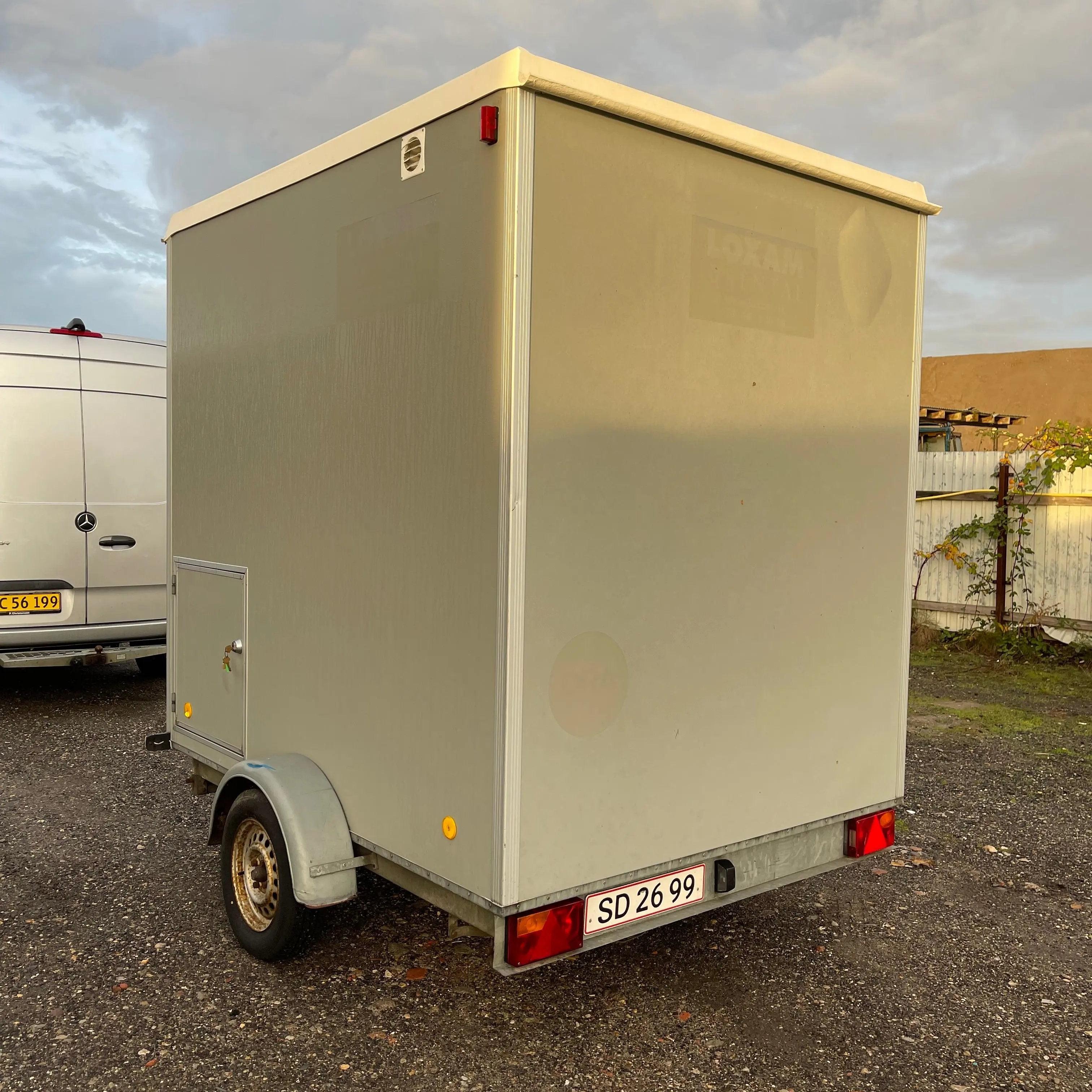 Badmobil - m. kloaktoilet-Køb brugte letvogne og skurvogne hos Letvogne.dk – Stort udvalg og hurtig levering