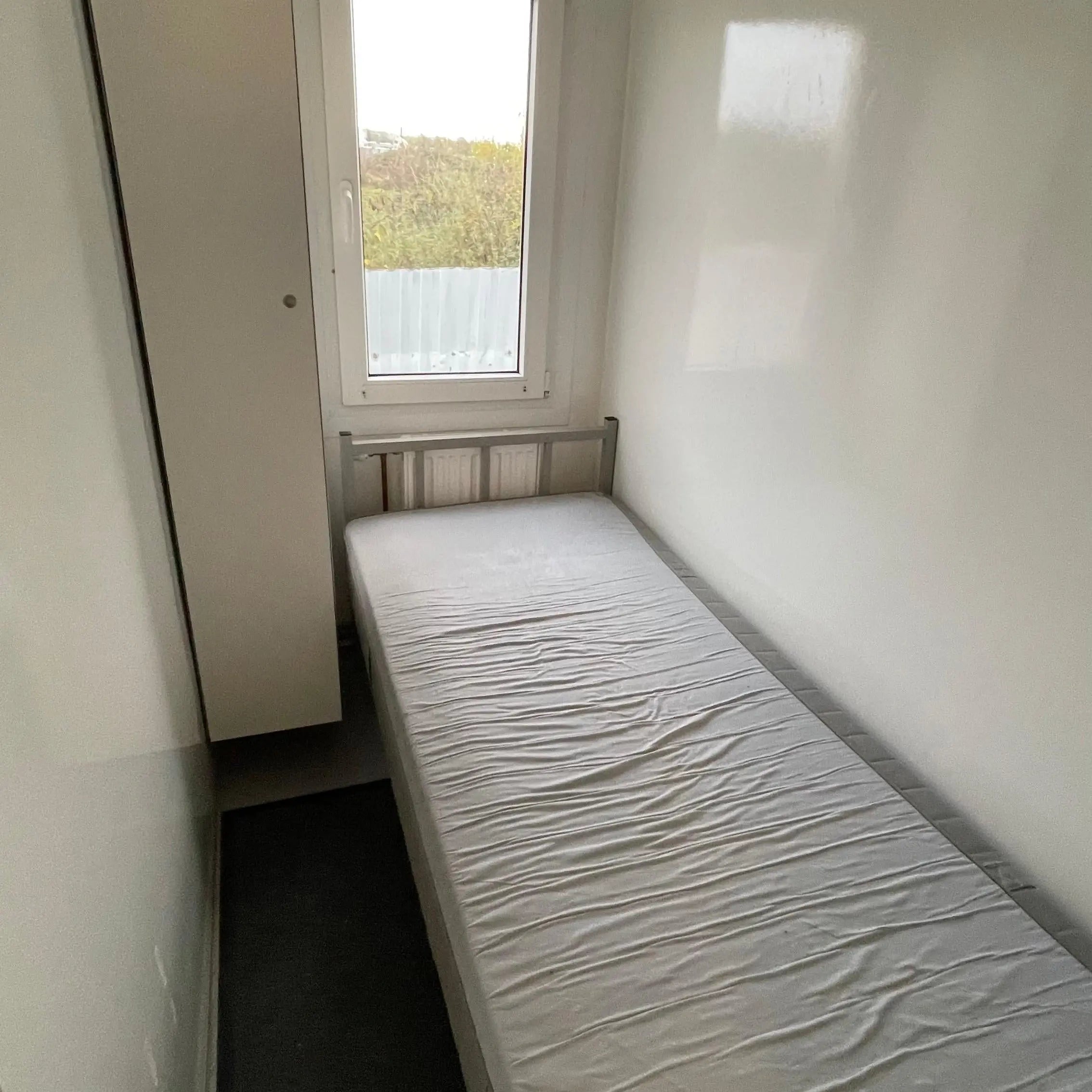 Beboelsesvogn 4 personers - Easywagon Årgang 2016 Type 9334XL-Køb brugte letvogne og skurvogne hos Letvogne.dk – Stort udvalg og hurtig levering