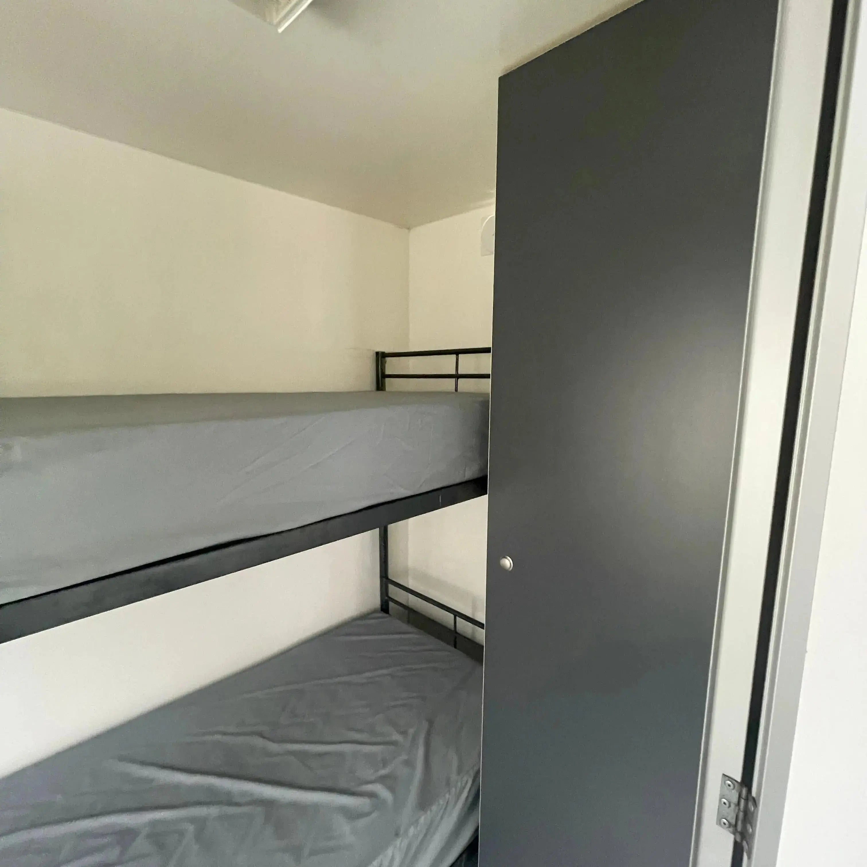 Beboelsesvogn 4 personers - Scanvogn Type 730-Køb brugte letvogne og skurvogne hos Letvogne.dk – Stort udvalg og hurtig levering