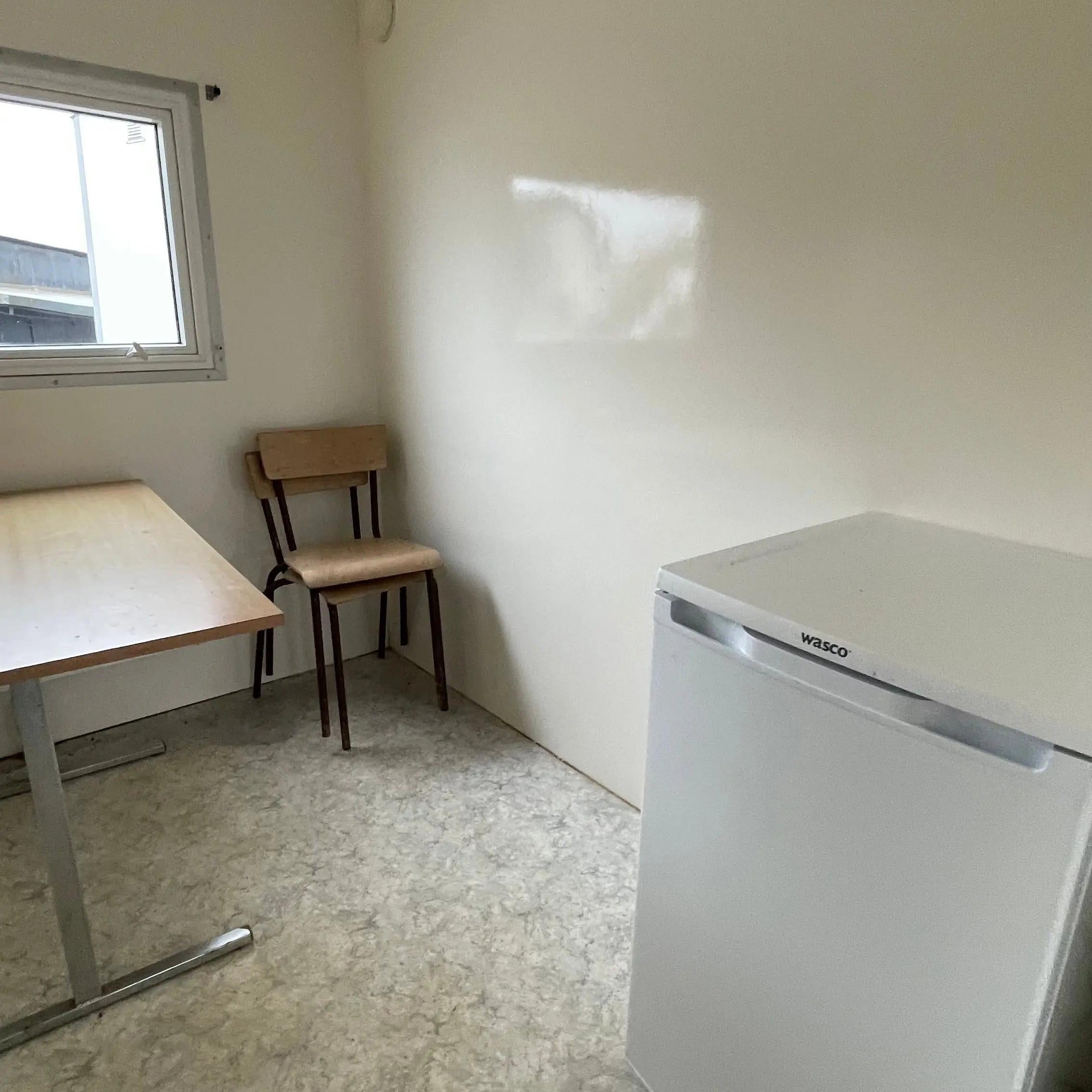 Mandskabsvogn 4 - personers VA-Køb brugte letvogne og skurvogne hos Letvogne.dk – Stort udvalg og hurtig levering