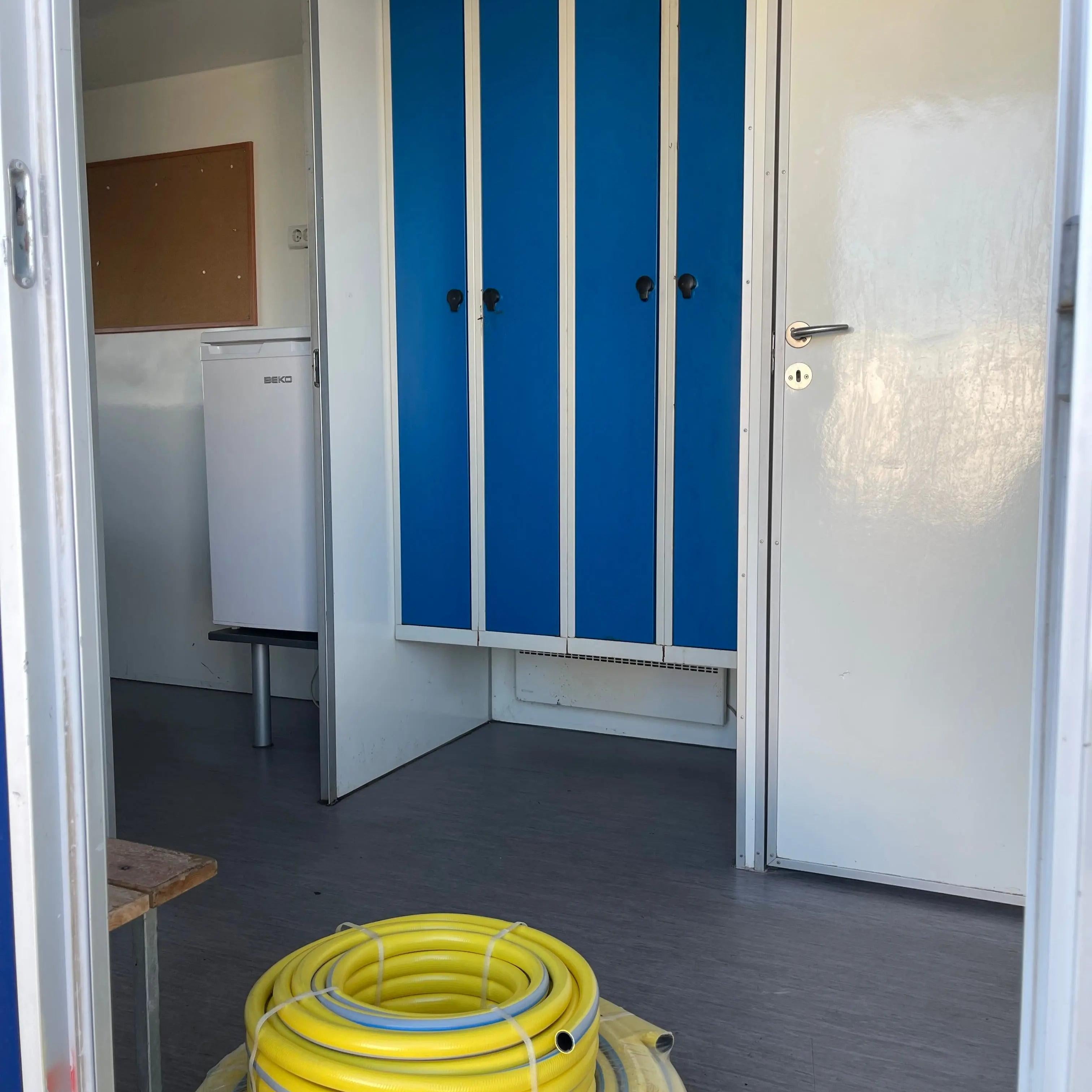 Miljøvogn 4 personers m. Tank - Scanvogn-Køb brugte letvogne og skurvogne hos Letvogne.dk – Stort udvalg og hurtig levering