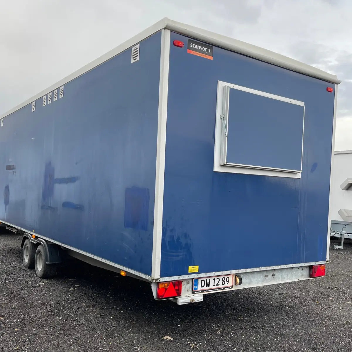 Miljøvogn 4 personers m. Tank - Scanvogn-Køb brugte letvogne og skurvogne hos Letvogne.dk – Stort udvalg og hurtig levering