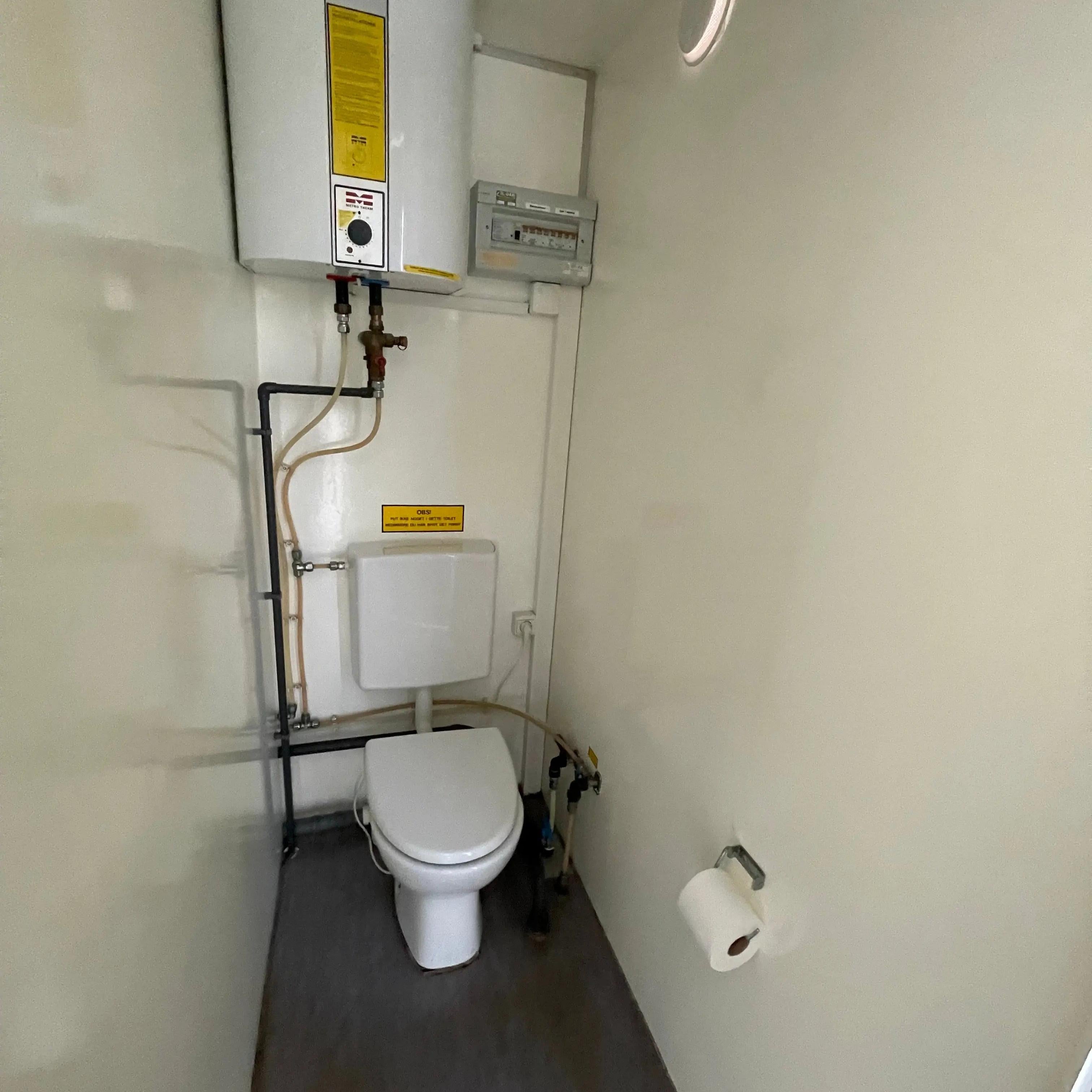 Miljøvogn 4 personers m. Tank - Scanvogn-Køb brugte letvogne og skurvogne hos Letvogne.dk – Stort udvalg og hurtig levering