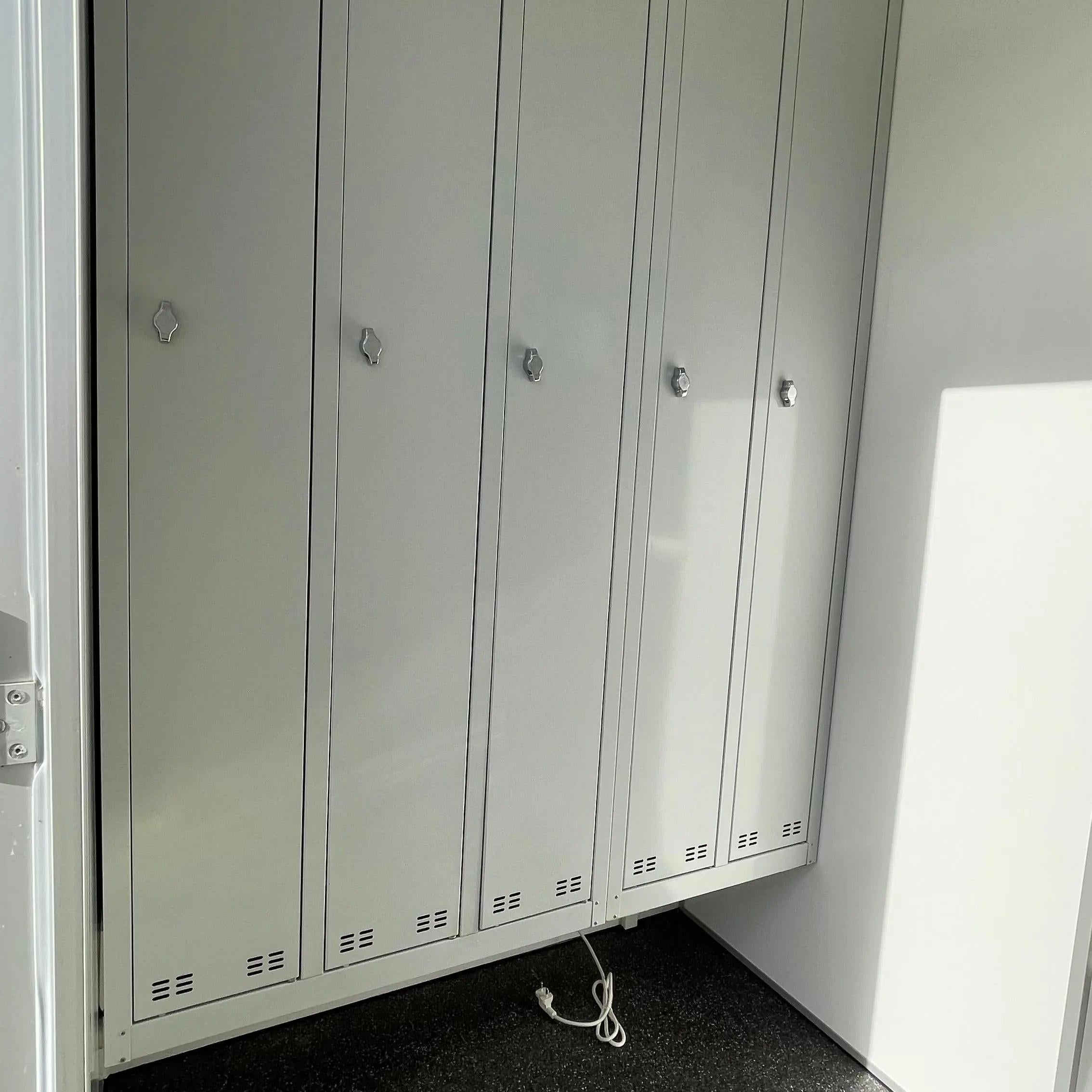 Miljøvogn 5 personers - Easywagon Årgang 2021 Type 730-Køb brugte letvogne og skurvogne hos Letvogne.dk – Stort udvalg og hurtig levering